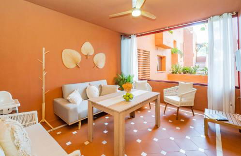 Cubo's Beach & Parking Jardines de Don Carlos - Photo 12