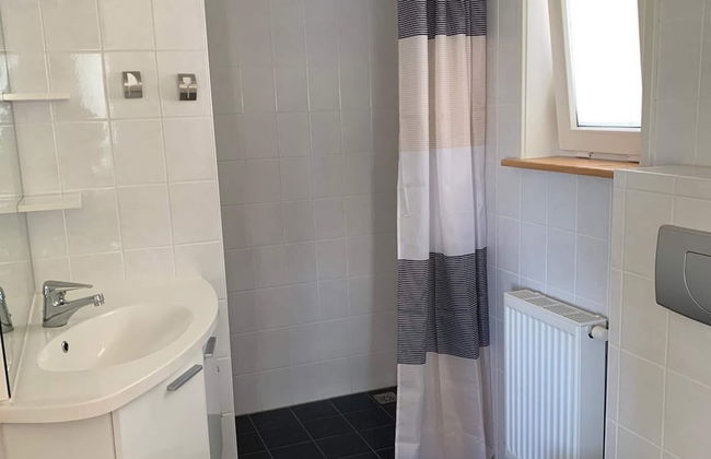 Nice Chalet with Microwave near Wadden Sea - Foto 11