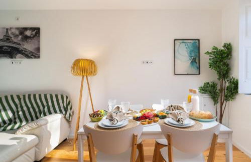 Host Wise - Elegant Colorful House w Private Terrace - Foto 6