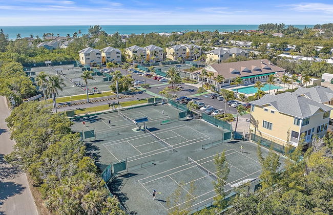 Surf And Turf At Cedars East 2 Bedroom Townhouse by RedAwning - Foto 30