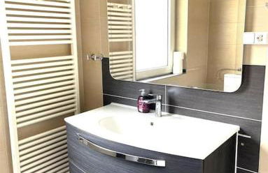 near Düsseldorf Messe and Airport, two Bedrooms, Parking, Kitchen and Garden - Photo 9