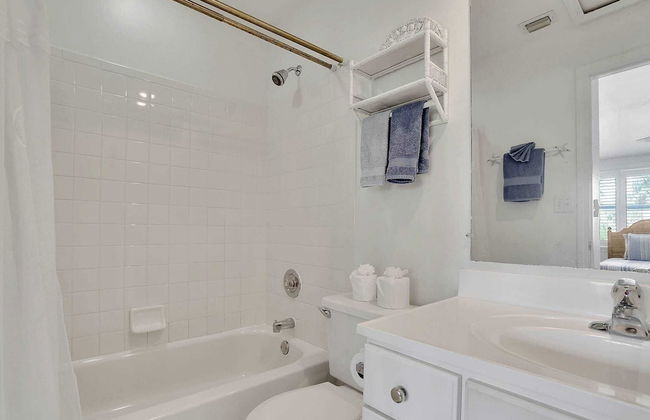 Key West Found by Avantstay Close to Shops w/ Patio & Shared Pool! Week Long Stays Only - Foto 21