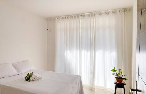 Apartamento, 2 suítes com AR C, 1,5 km da Passarela - Foto 11