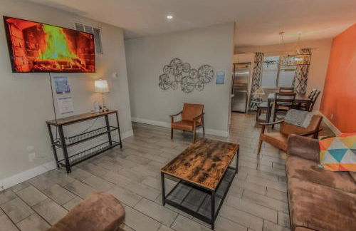 Reno Retreat 3 King Beds by Casinos and University - Foto 31