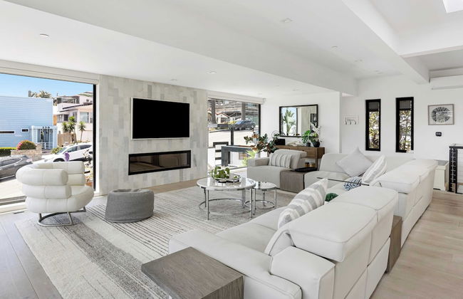 Steps to Beach+shops, Oceanview, Hot Tub+firepit Moonlight Modern by Avantstay - Foto 6