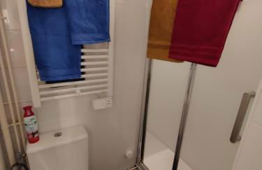 Romantic Tiny House inside Montmartre - Foto 11