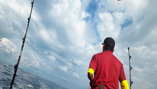 Experiencia de pesca deportiva en alta mar - Tour privado de medio día - Foto 5