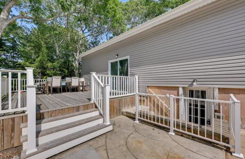 Hampton Bays Retreat Walk to Squires Beach! - Foto 18