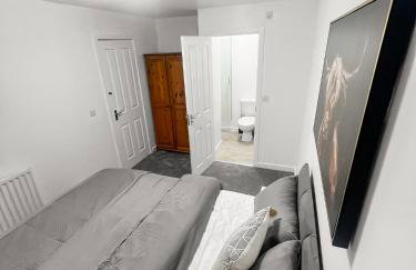 New Manchester City Getaway House with 2 FREE Parking - Foto 28