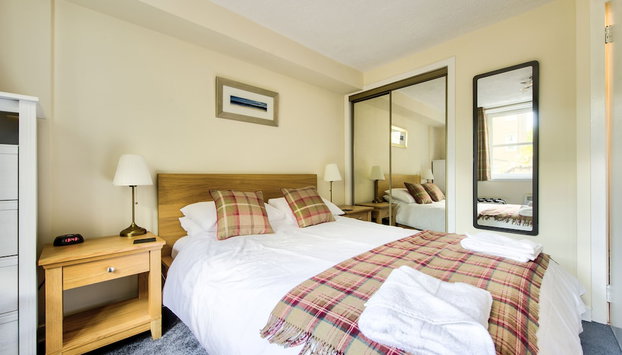 Charming Grassmarket Apartment with Castle View - Foto 2, Imagen principal