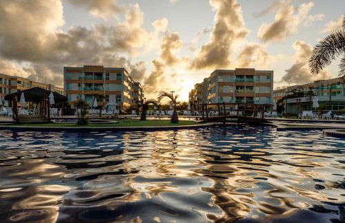 Muro Alto Condomínio Clube - FLAT TÉRREO - Foto 39