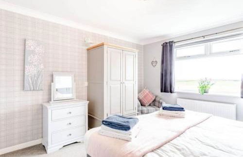 Tigh Na Mhor , Hot Tub , Games Room , 5 Bedroom ,Sleeps 13 , Large Villa - Photo 31