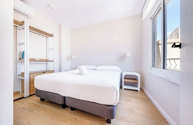 AinB Barcelona Sants Apartments - Photo 41