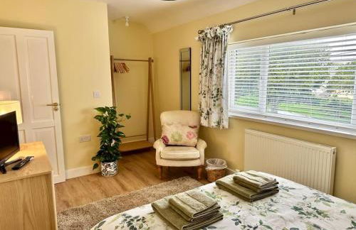 Pembroke Dock Hidden Gem - Pass the Keys - Photo 26