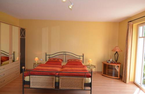 Stilvolle Wohnung in Madfeld mit eigener Terrasse - Foto 3