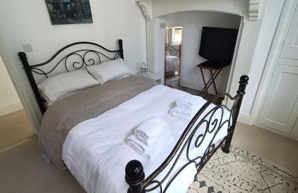 Spacious 2 bedroom apartment - Foto 9