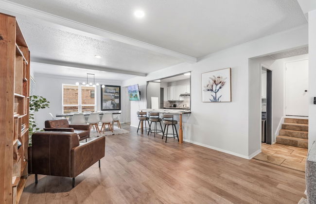 Spacious Retreat 8 Bedroom River - Photo 6