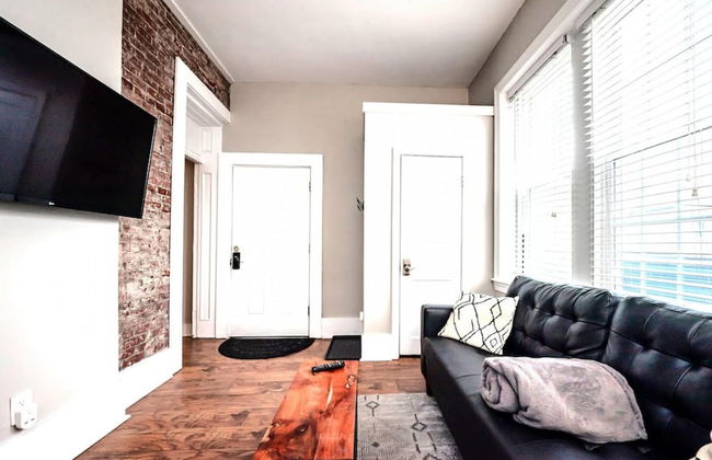 Park Place- Cozy Modern Space Fully Updated Fast Wifi Good Coffee and Easy Parking - Foto 1