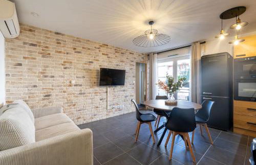 Charming 2-room apartment in Lavandou, terrace, parking, air conditioning - Foto 1