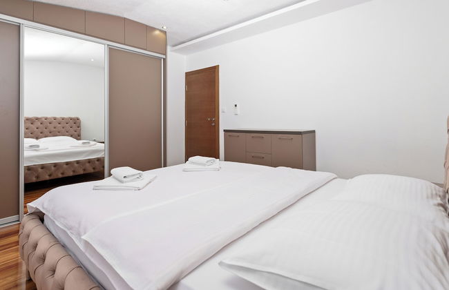 Apartments Doncic - Photo 26