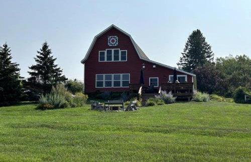 Family-Friendly Historic Barn Rental on Hobby Farm near Frederic, Wisconsin - Foto 1