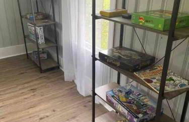 Farmhouse with game room, fire pit and creek - Foto 15