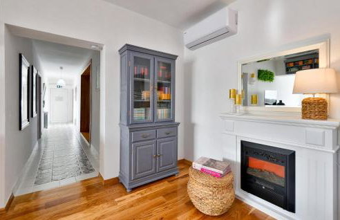 3 Bedroom Cozy Home In Gornje Plavnice - Foto 33