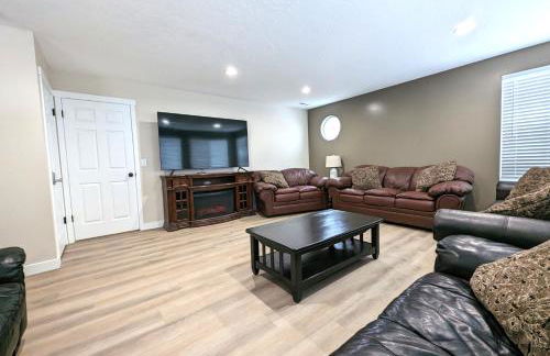 Cute Spacious Home - Photo 29