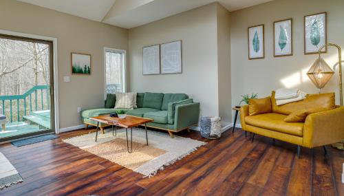 Lovely Poconos Cabin with Resort Amenities! - Foto 5