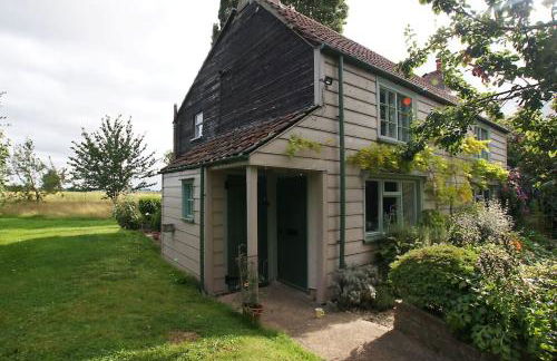 Cozy cottage overlooking fields, Upwell - Foto 1