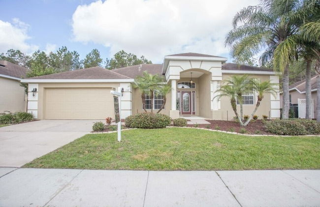 732bd 4 Bedroom Villa by RedAwning - Photo 1