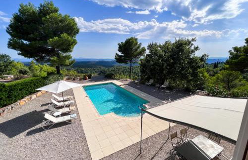 Villa "Le Sortilège" vue panoramique et piscine - Foto 15