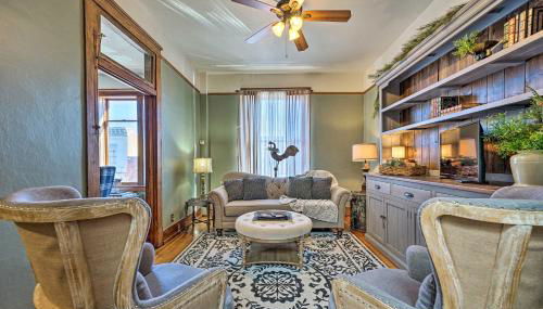 Walk to Shops and Restaurants Dtwn Laramie Condo! - Foto 2