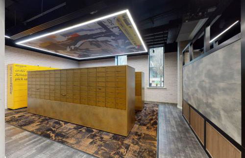 For Students Only Canvas Manchester - Foto 69