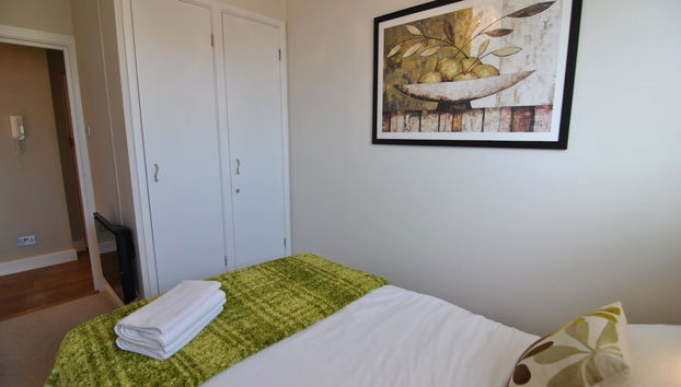 The Courtyard, Windsor, 2 Beds - Foto 3, Habitación