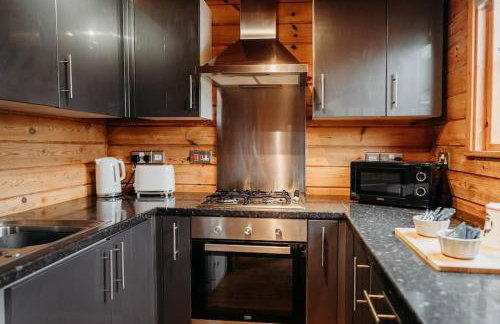 Finlodge- Pet-Friendly Scandinavian Cabin - Photo 9