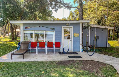Charming Dog-Friendly Lakefront Home with Lake View, Dock, & Washer/Dryer - Foto 2