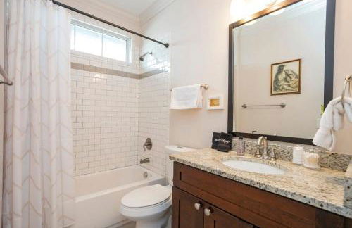 July Discount! Cottage Close to Downtown, Yard - Foto 22