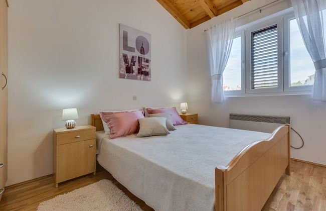 Zlatni Dvori - Foto 4