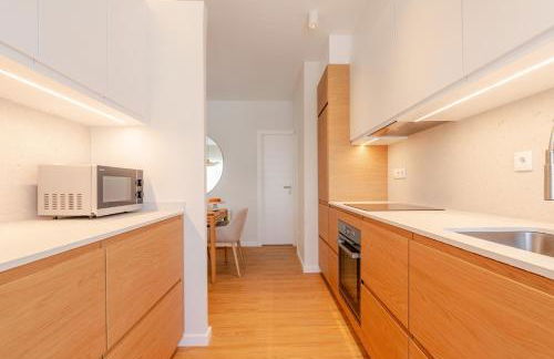 Stylish & Spacious Apartment by HostWise - Foto 26