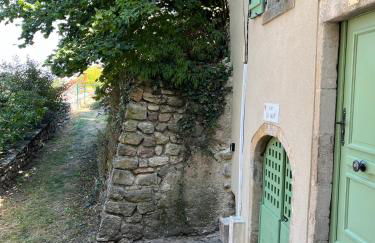 Maison au pied du château + parking privé - Photo 40