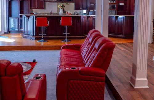 Luxurious Private Basement Suite in Ashton - Photo 5