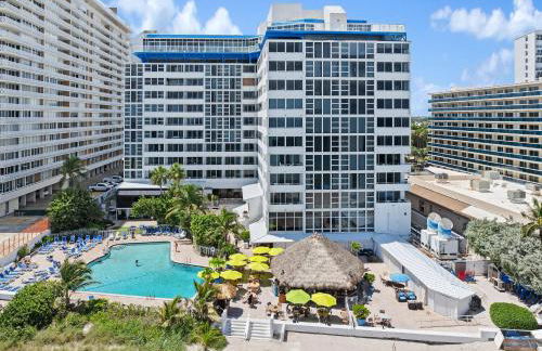 Beach Front 2 Bed Condo - Pool & Tiki Bar - Foto 12