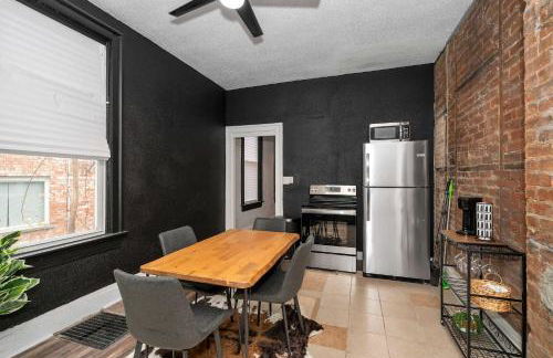 Stylish Modern Gem in the HIlls - Foto 15