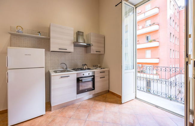 Vomero Duplex Apartment by Wonderful Italy - Photo 11