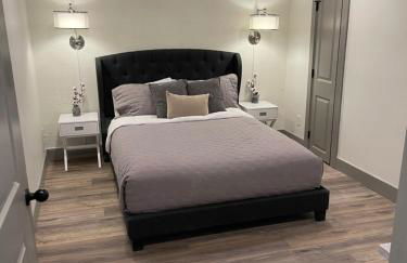 Main Street Farmhouse City Retreat by Hollyhock - Foto 23