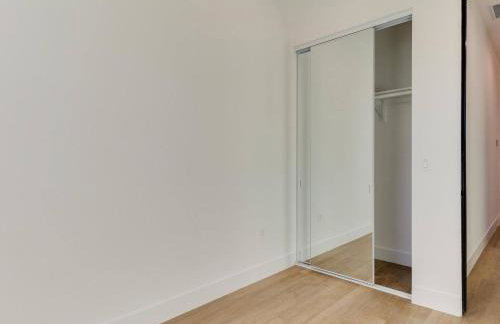 Modern Luxe Retreat Three-Bedroom #4 - Photo 30