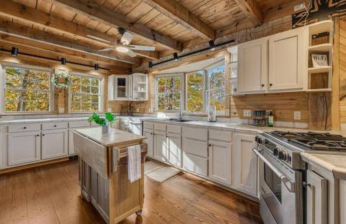 Mountain View, Secluded Lodge, Forest Escape - Foto 12