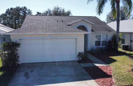 3 Bedroom Villa with Poolside Cinema and Games Room Close to theme Parks sleeps 6 - Photo 78