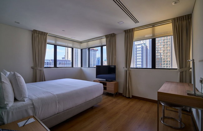 Novotel Living Singapore Orchard - Photo 13